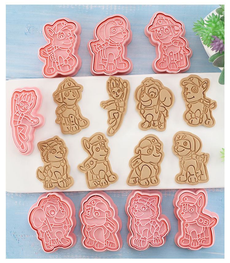 Set of 8 Premium Embossing Cookie Cutters