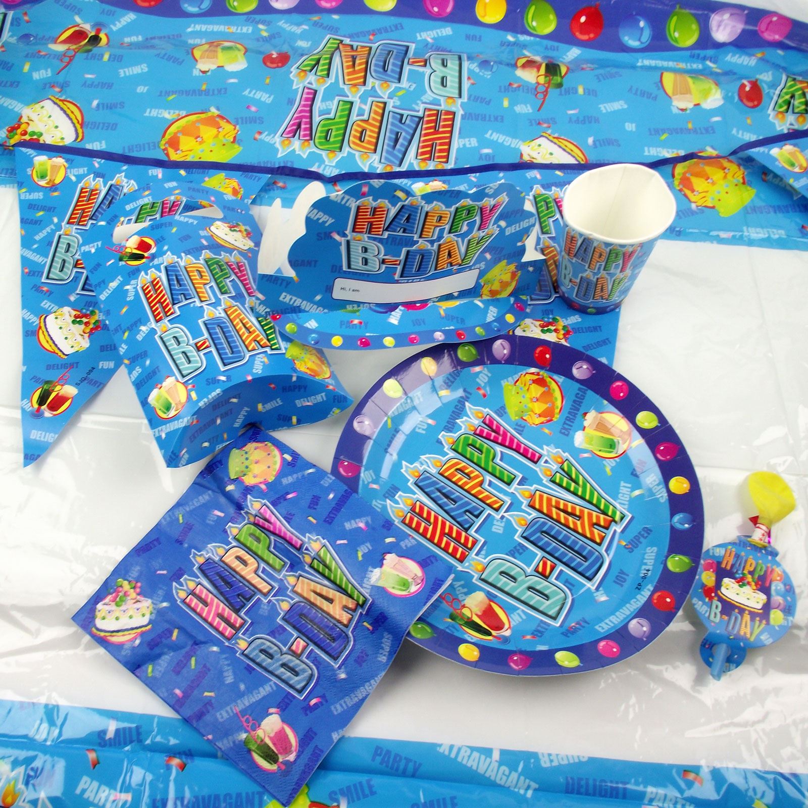 26 Piece Premium Party Tableware and Decoration Set