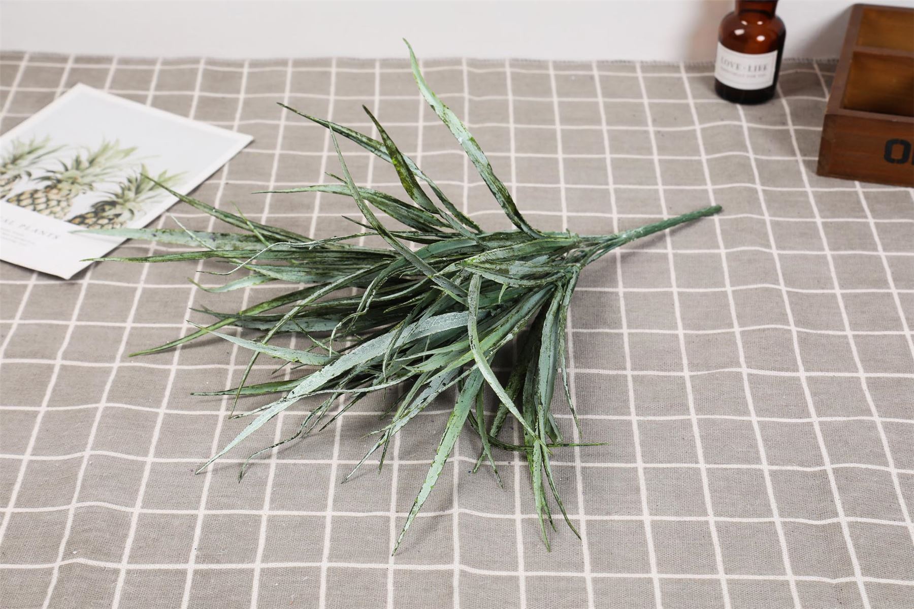 Frosted Effect Grass Bunch