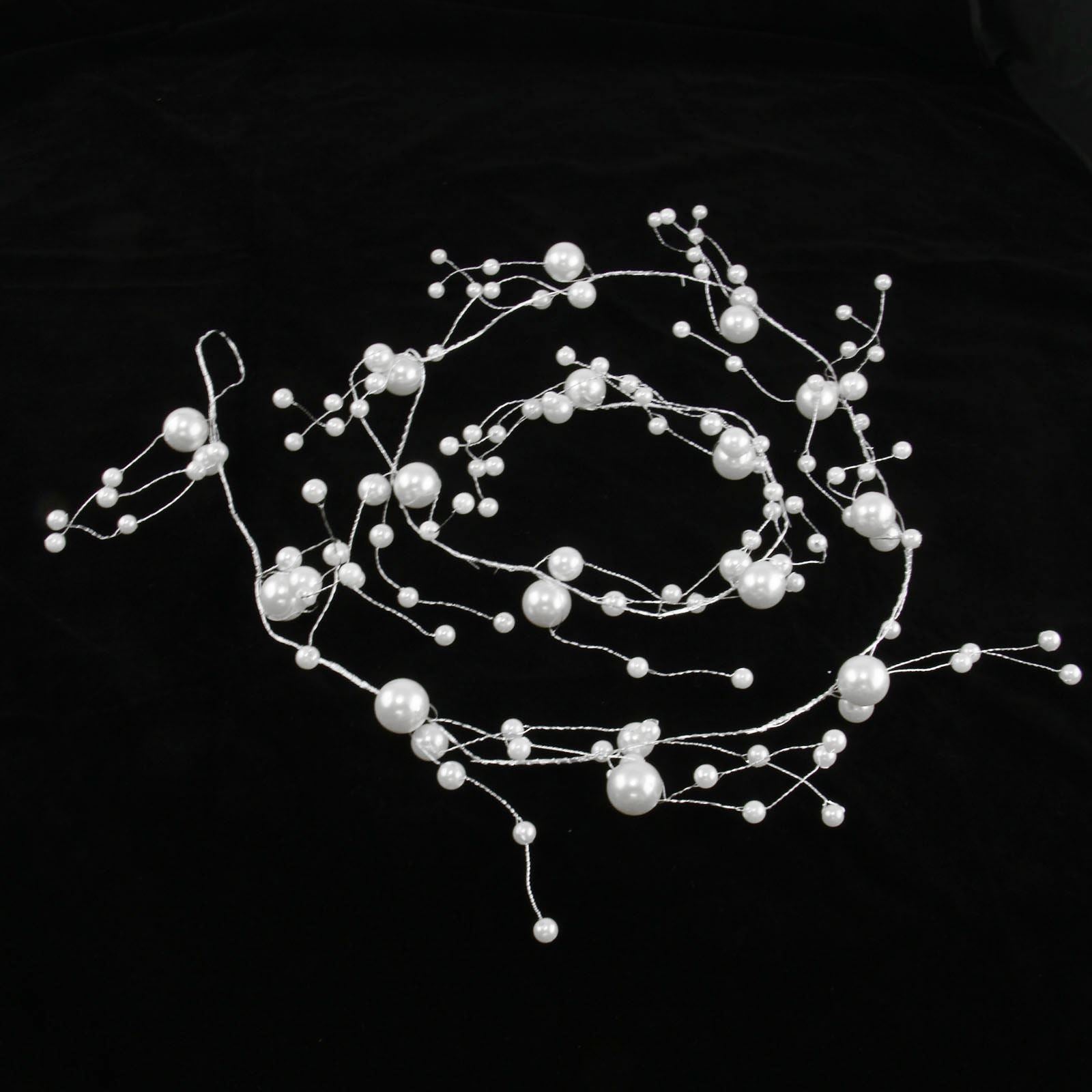 Alternating Giant Pearl Wired Garland