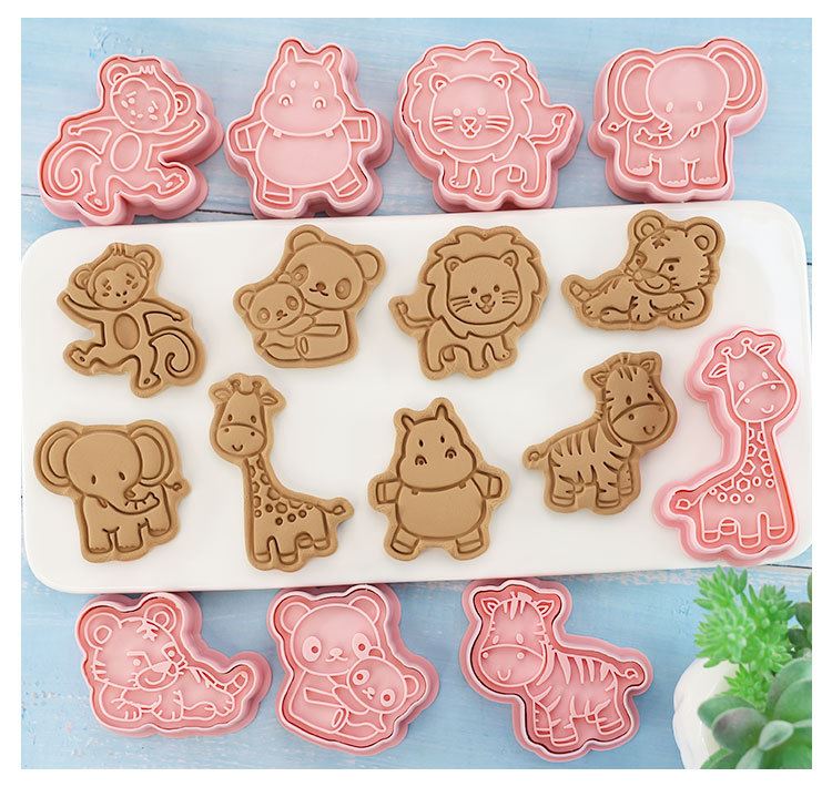 Set of 8 Premium Embossing Cookie Cutters