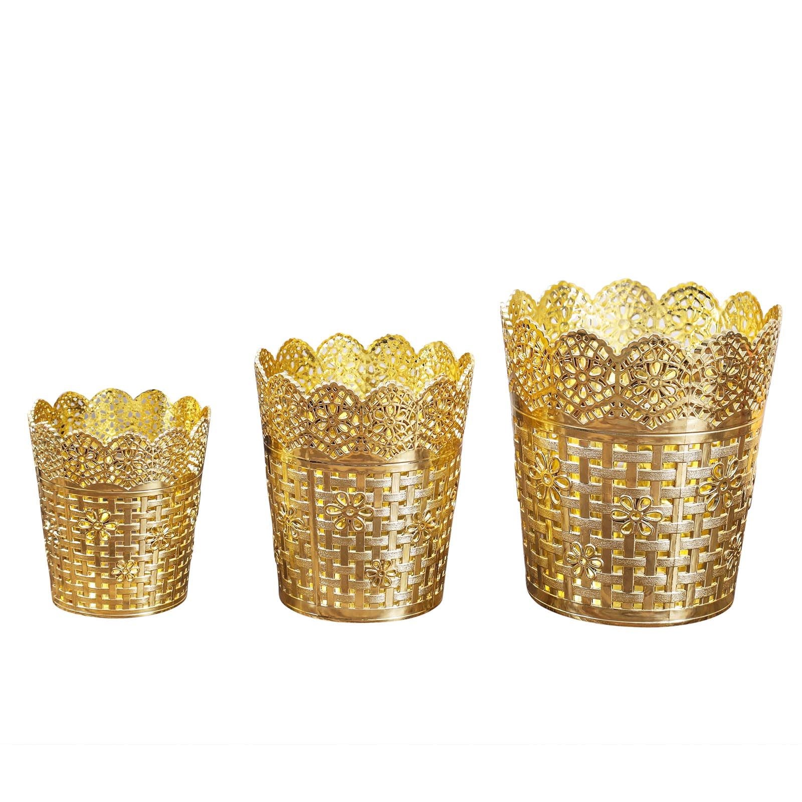 Metallic Gold Plastic Cake Stand