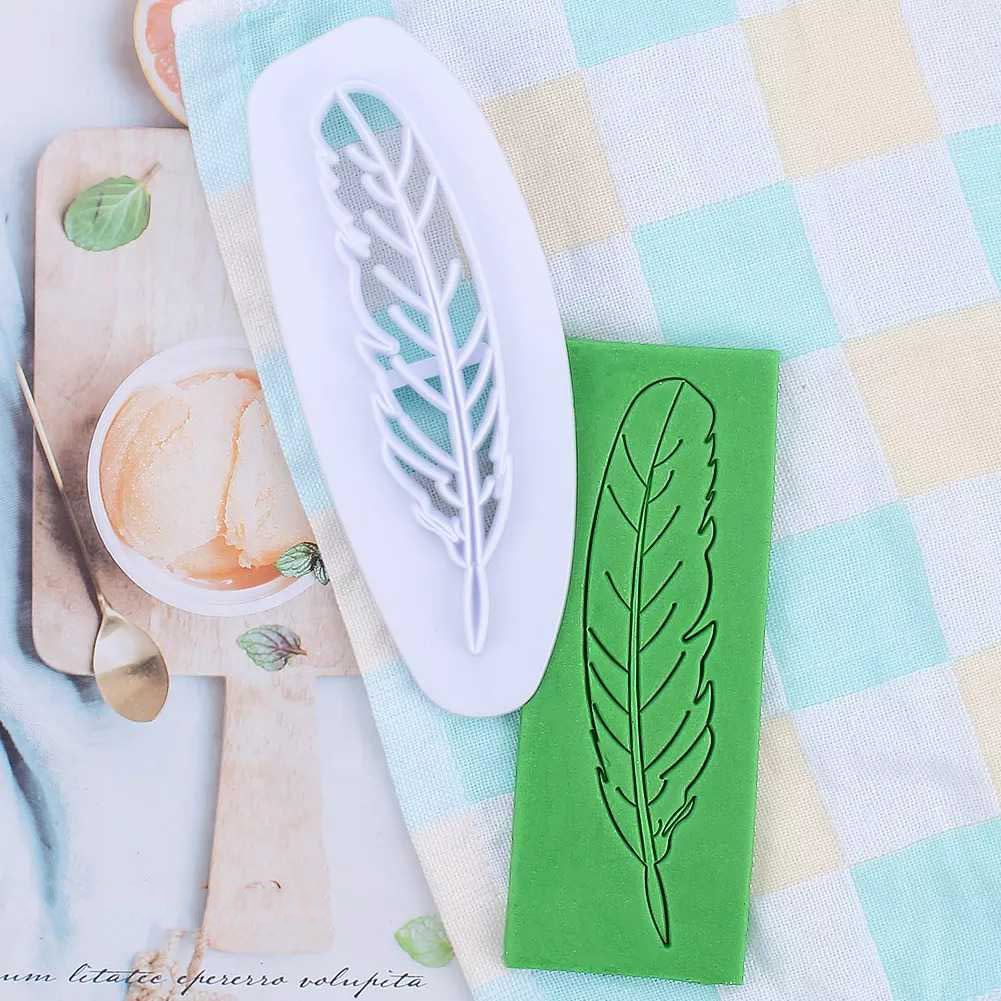 Set of Large Embossing Feather Cookie Cutters