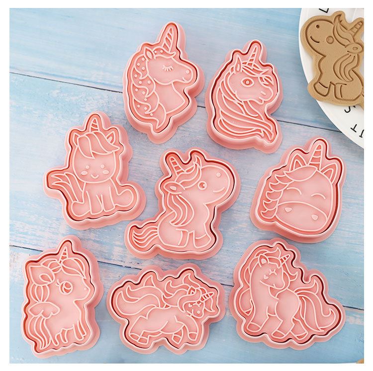 Set of 8 Premium Embossing Cookie Cutters