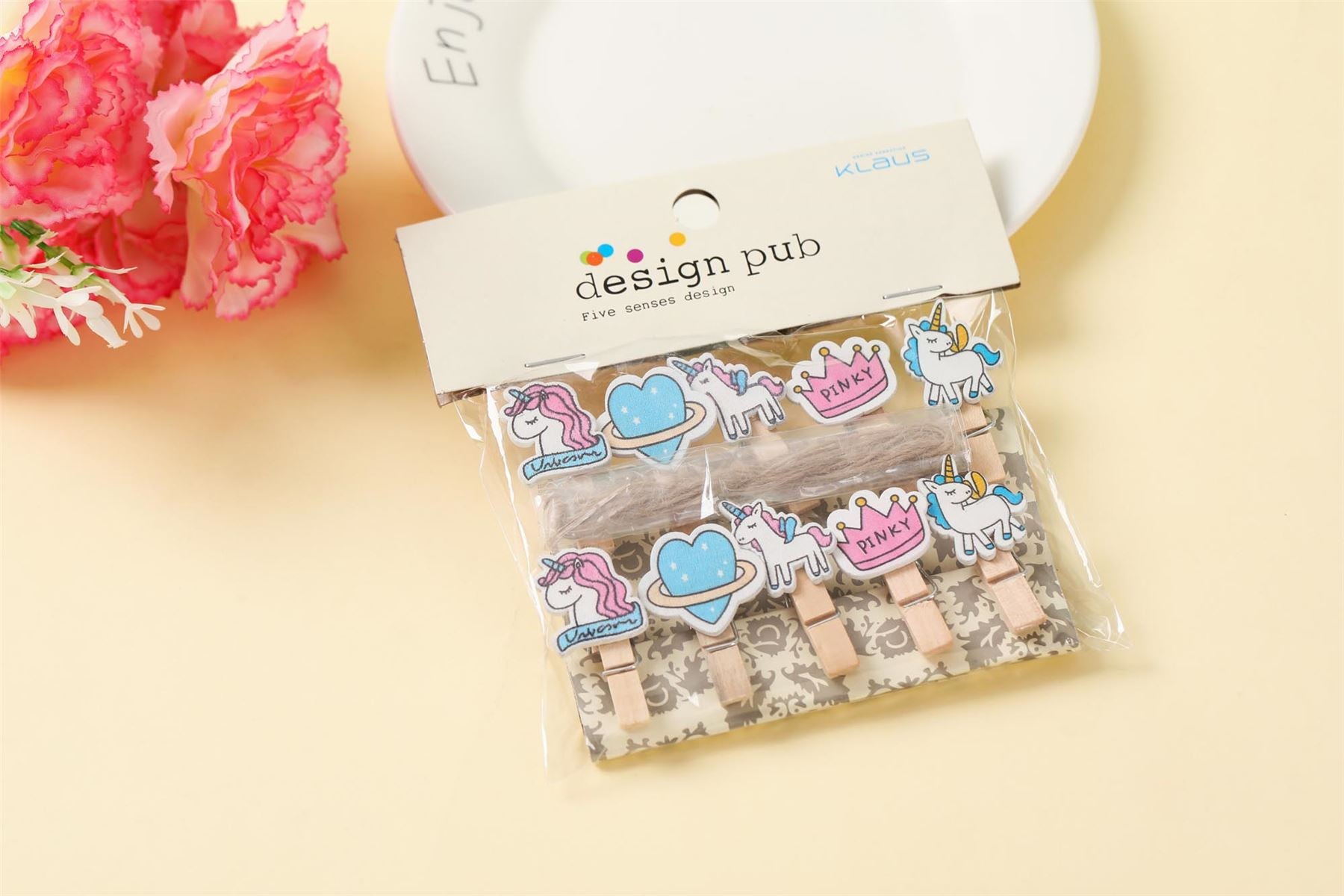 Fancy Printed Assorted Wooden Pegs