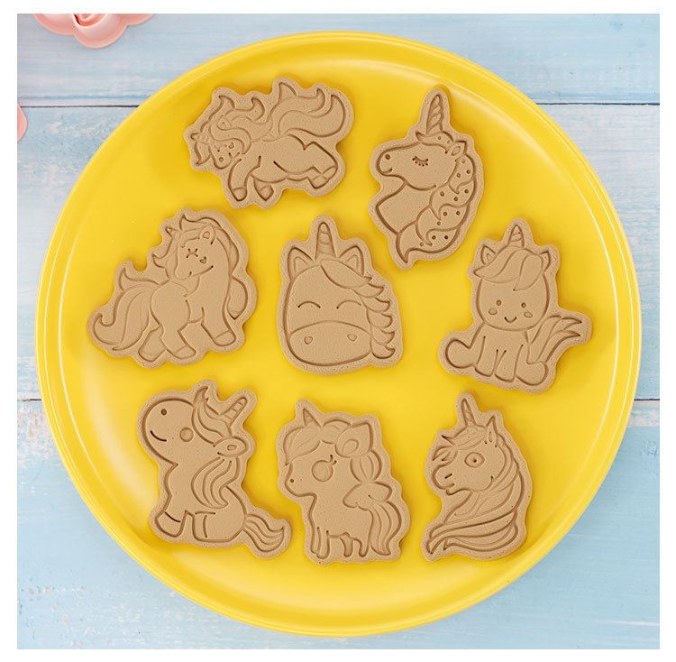 Set of 8 Premium Embossing Cookie Cutters