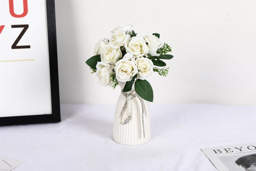 Hand Tied Bundle of 9 Roses