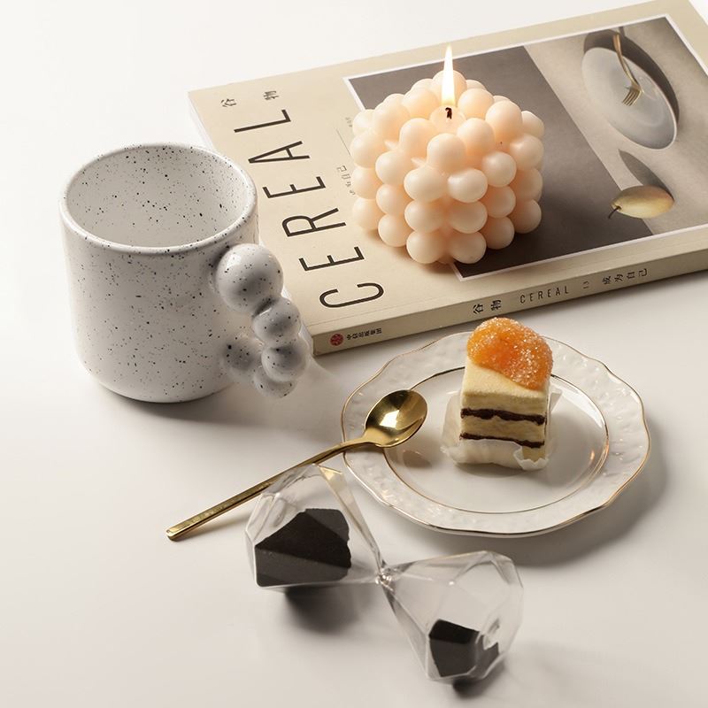 2x Scented Cube Bubble Candles
