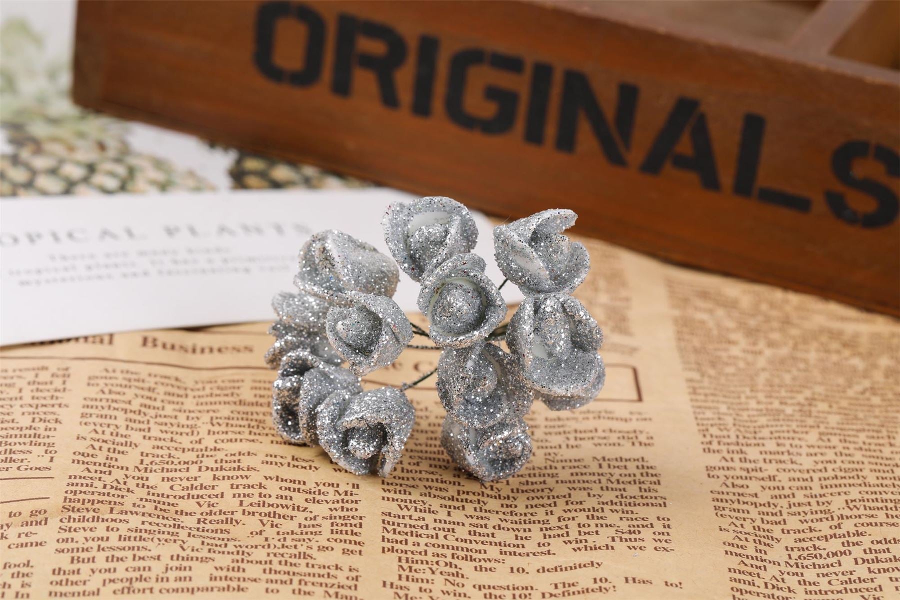 Bundle of 10 Mini Glitter Roses