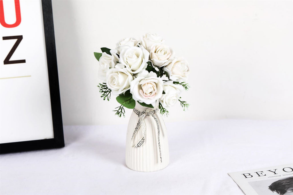 Hand Tied Bundle of 9 Roses