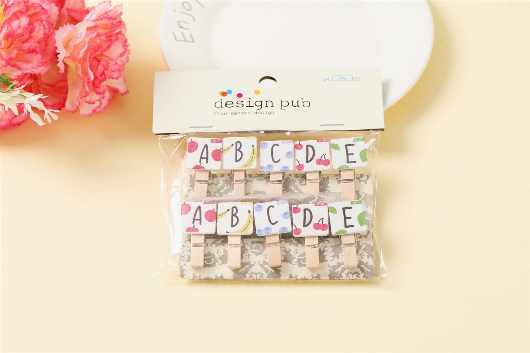 Fancy Printed Assorted Wooden Pegs