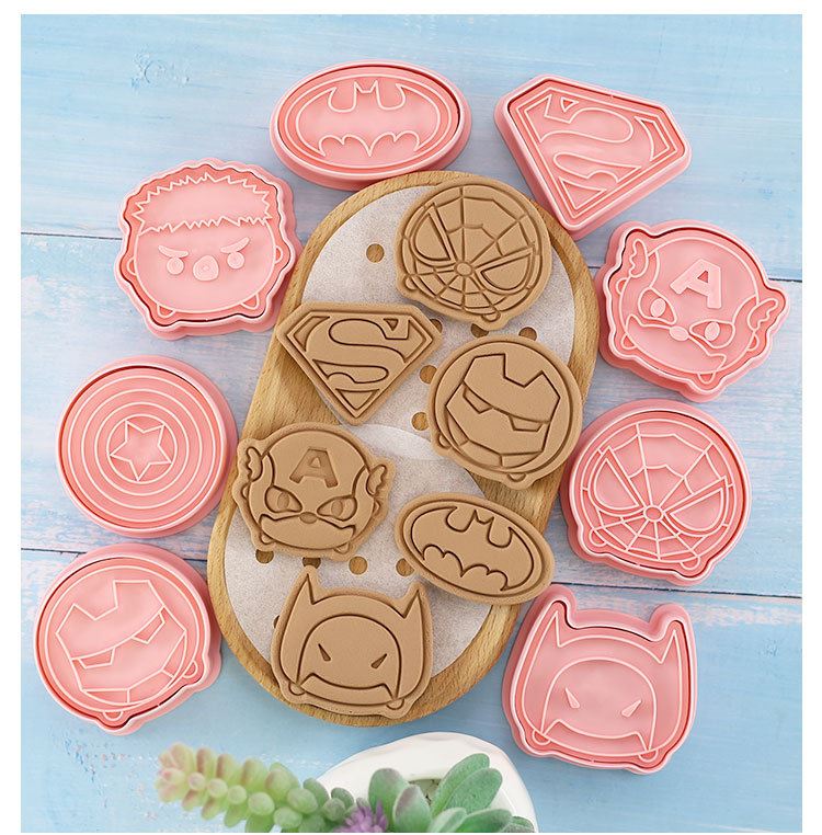 Set of 8 Premium Embossing Cookie Cutters
