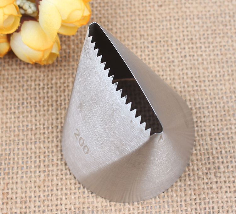 Double Sided XL Wide Tip Jumbo Piping Nozzle - Basketweave Buttercream