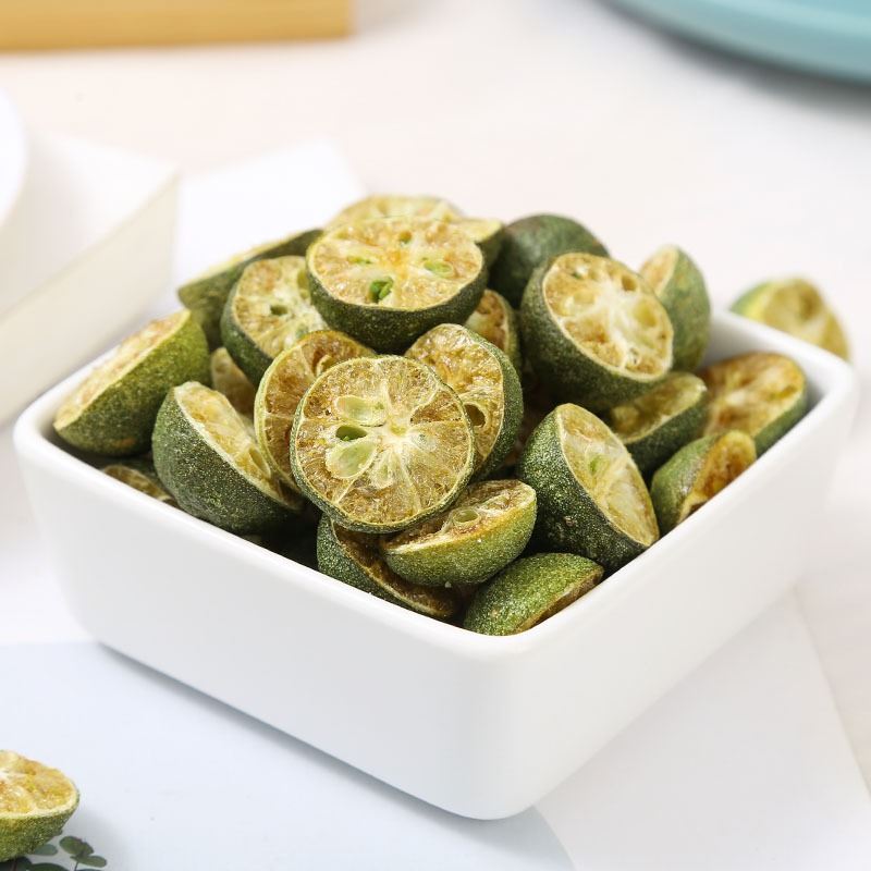 Freeze-Dried Green Kumquat Halves